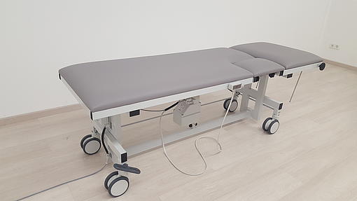 AGA Echo-Kardiographieliege H-EKA 1065/E mit Zubehör