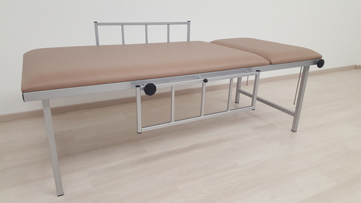 Untersuchungsliege EKG-1080 mit Zubehör und Sonderfarbe AGA Untersuchungsliege EKG-1080 mit Zubehör und Sonderfarbe
