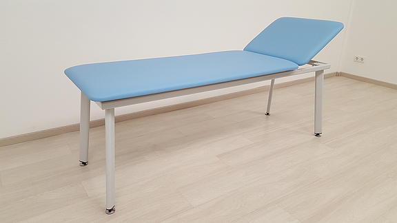 Fauteuil de soins AGA RUL-6000 avec rembourrage bleu