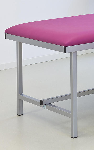 Table d'échocardiographie AGA EKA-1065/AA - couleur du châssis aluminium blanc RAL 9006